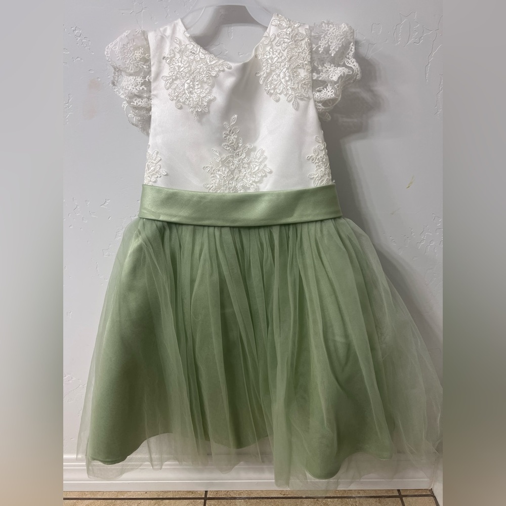 Flower girl dress